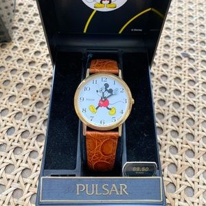 Ladies Mickey Mouse Watch
